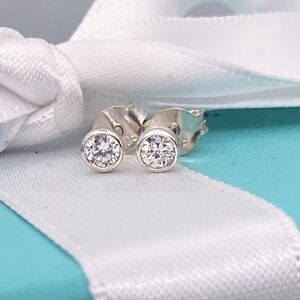 Cubic Zirconia CZ  stud earrings 1/4 carat twt sterling 925 NWOT